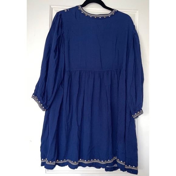 Solitaire BLUE EMBROIDERED TUNIC TOP - XL - Picture 2 of 3